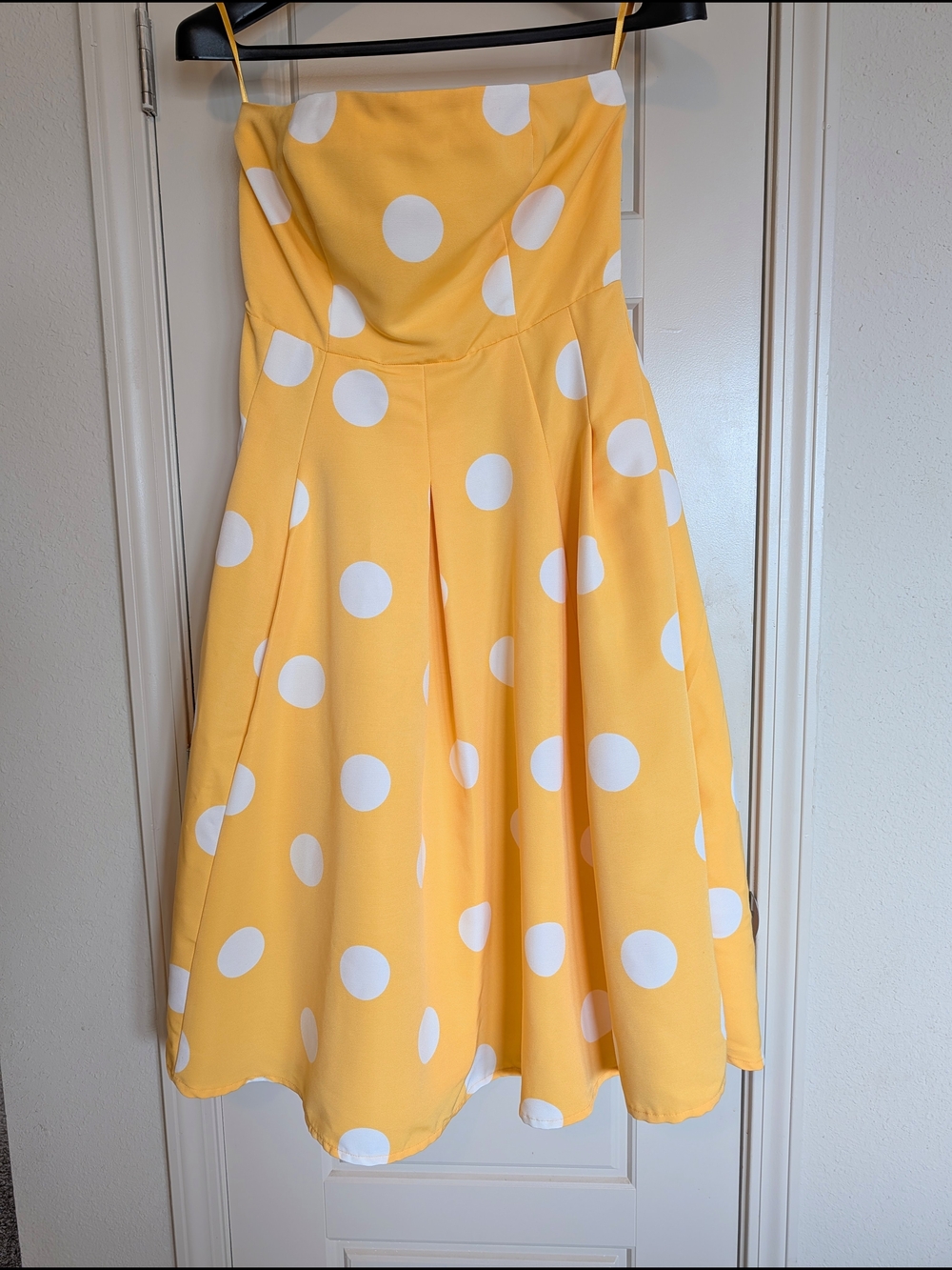 Eva Mendes Yellow and White Polka Dot Strapless Fit and Flare Dress Size Medium